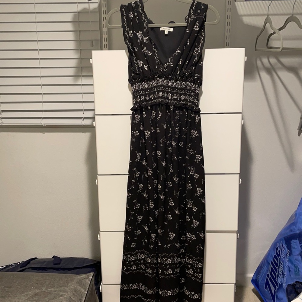 Max studio maxi dress black floral small